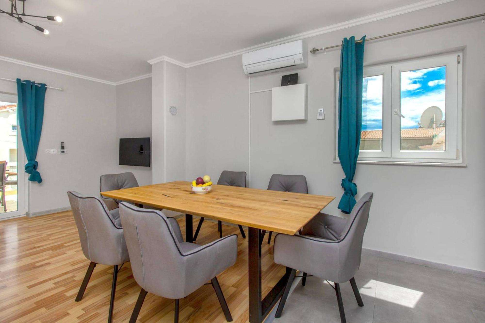 Apartments Alaga Tribalj المظهر الخارجي الصورة
