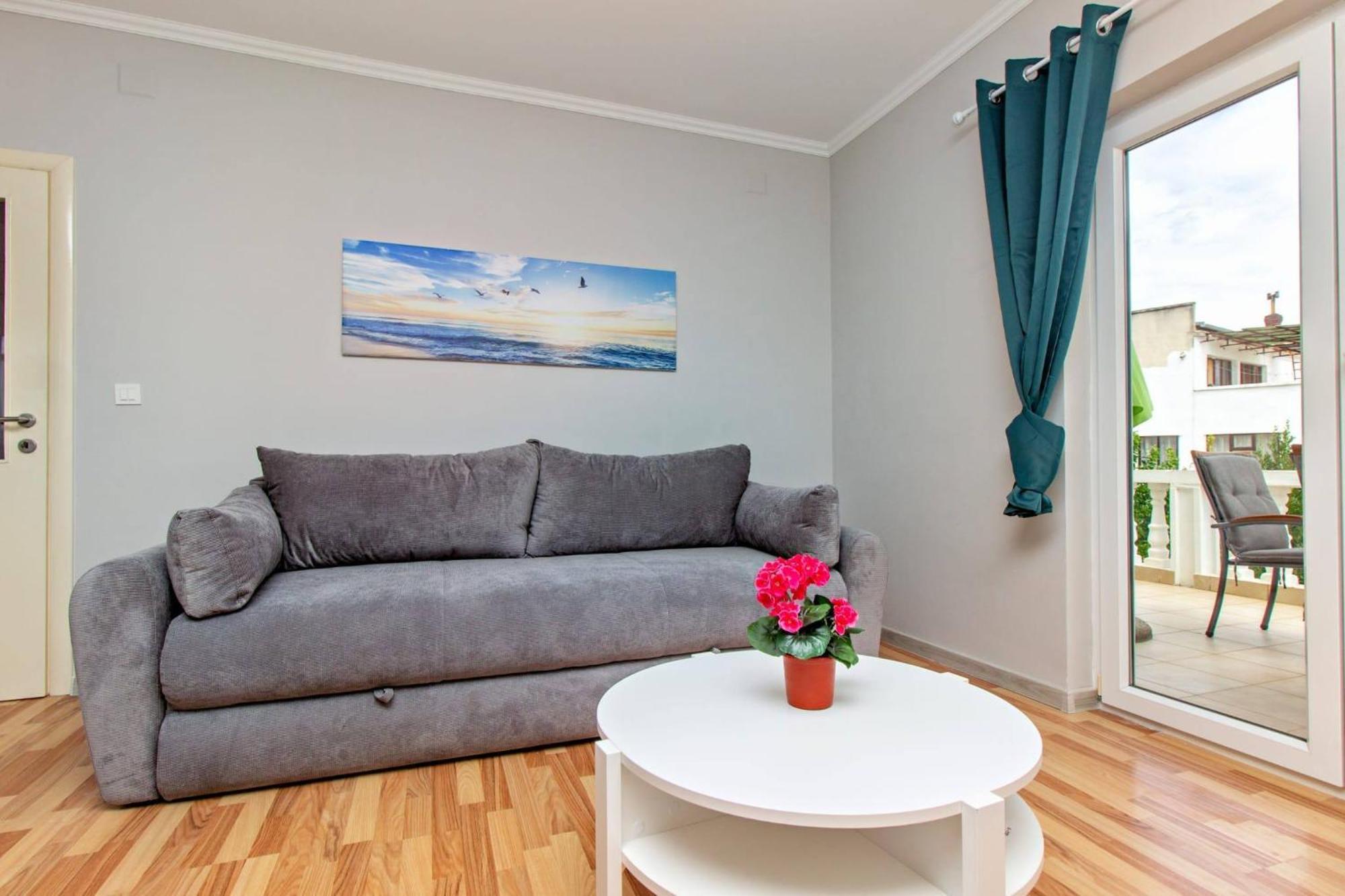 Apartments Alaga Tribalj المظهر الخارجي الصورة
