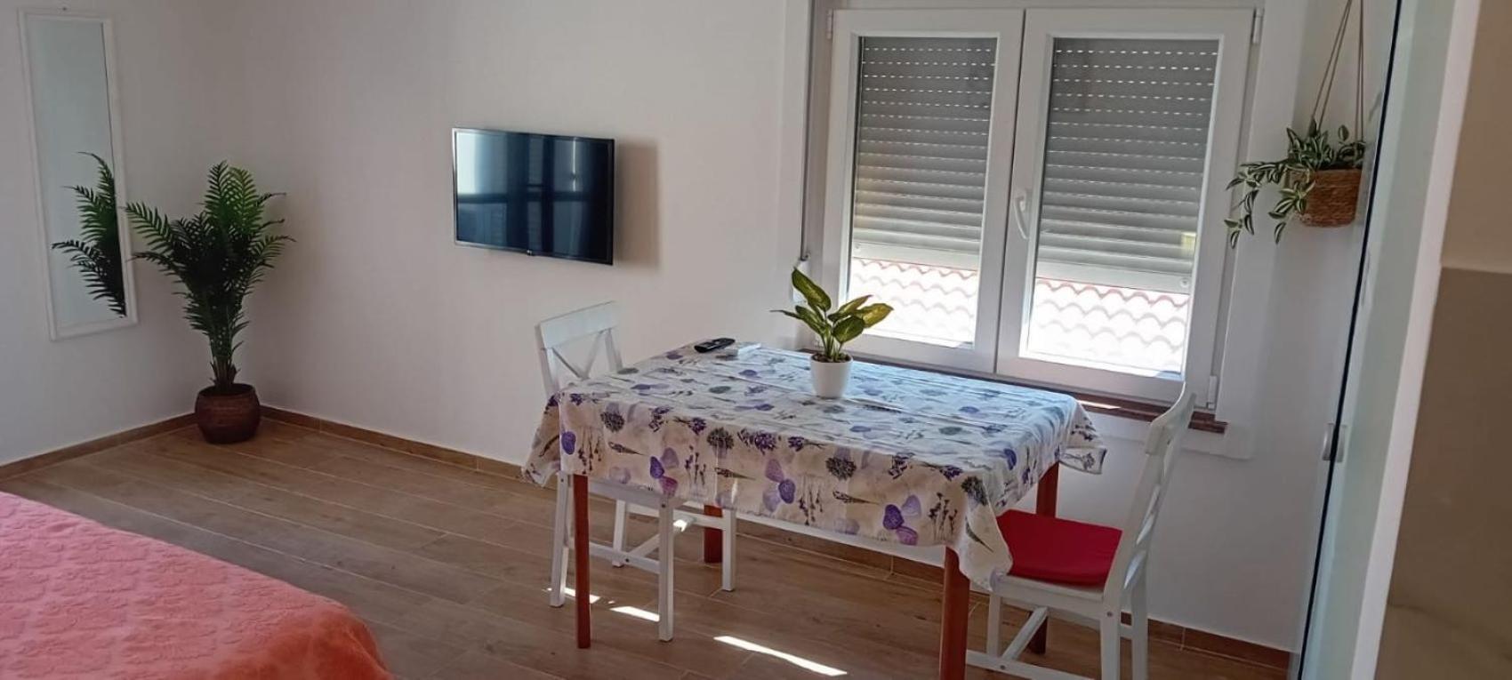 Apartments Alaga Tribalj المظهر الخارجي الصورة